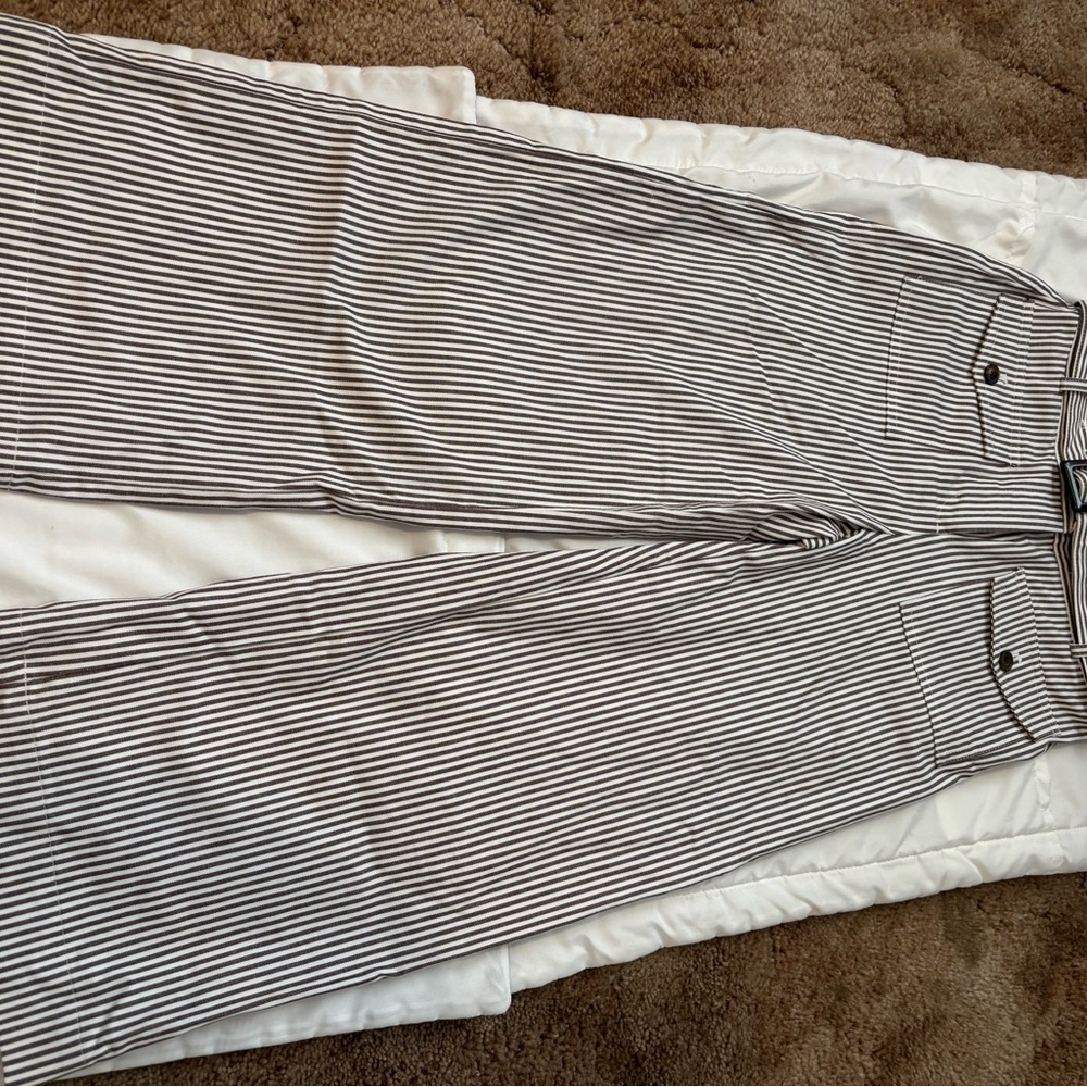Loft horn buckle Striped cropped Trousers in White and Brown!  So cute!